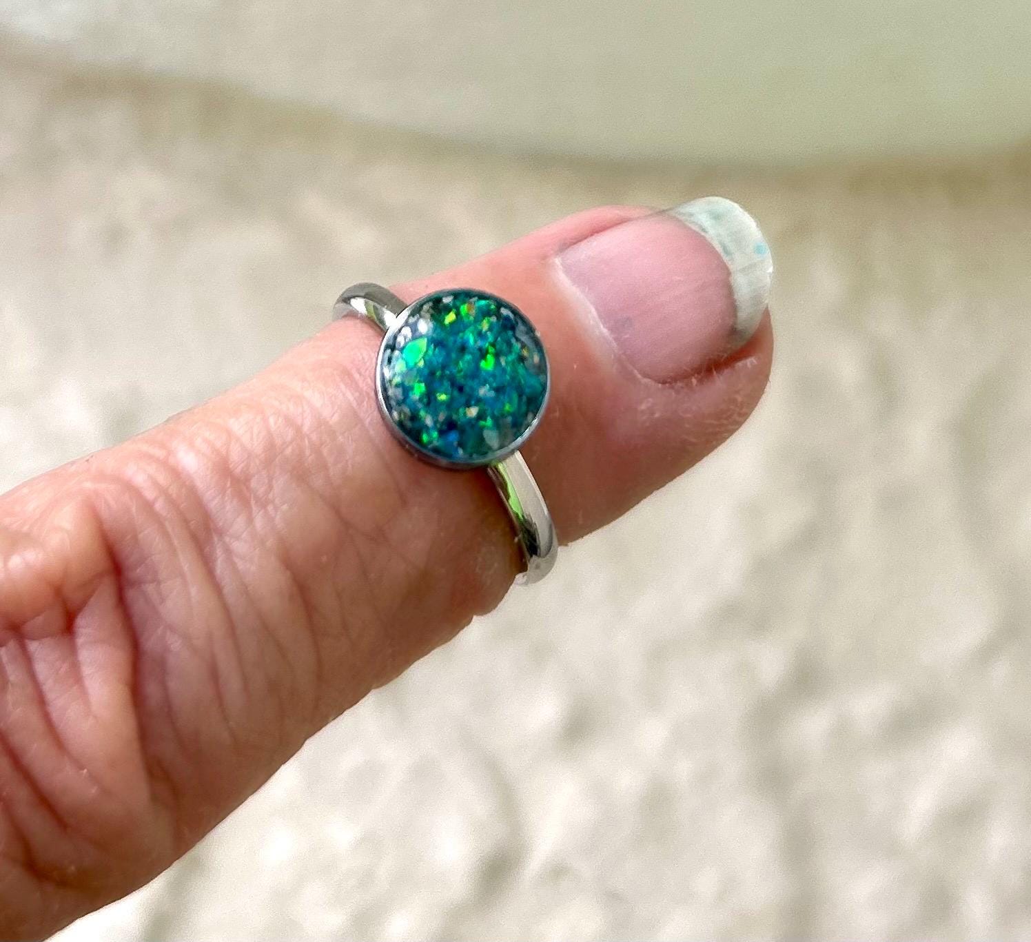 Cremation Ash jewelry, Creamation Ash Heart Ring: Pet Memorial Jewelry, Memorial Keepsake Ring, Meaningful gifts