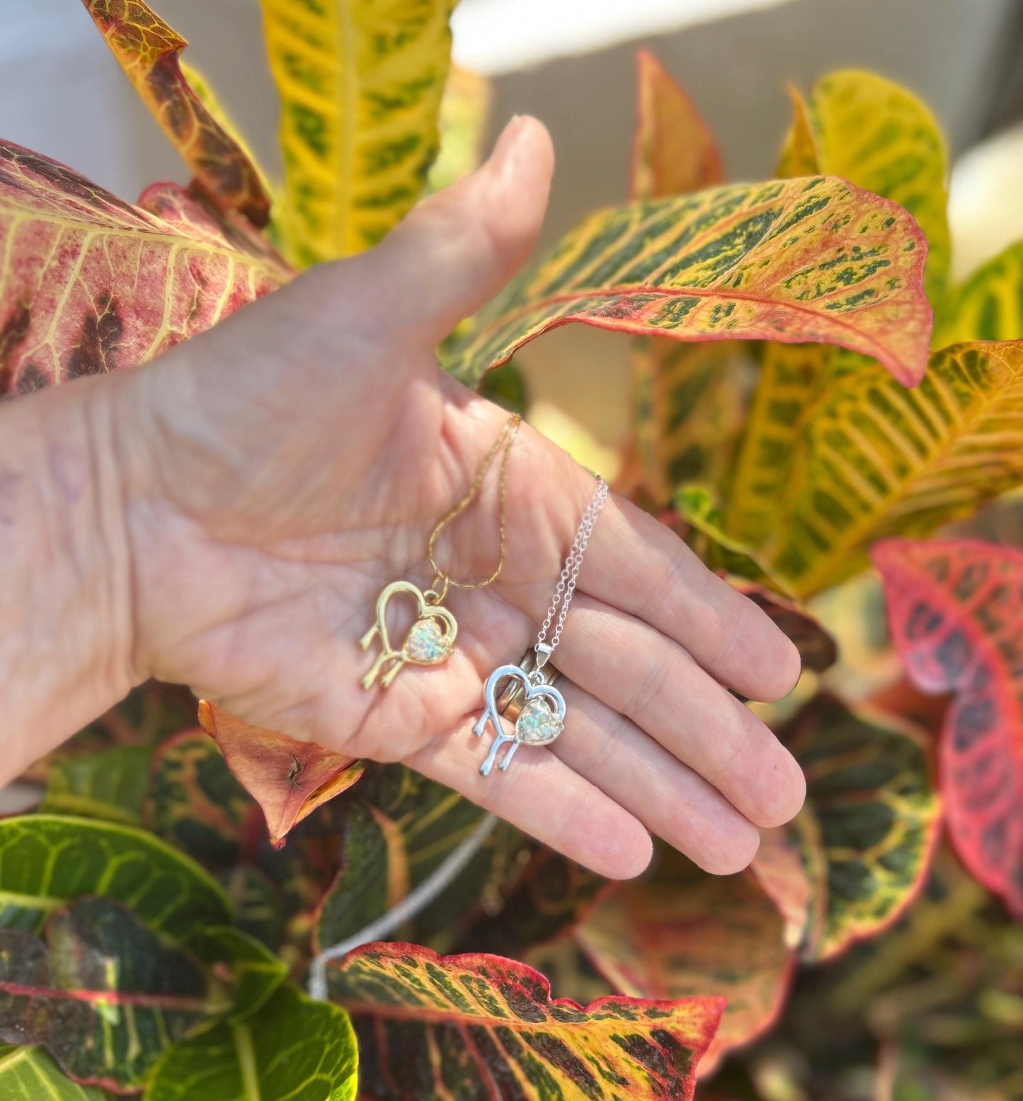Opal Bleeding Heart Pet Ash Necklace: Stainless Steel Cremation Jewelry,Opal Pet Ash Necklace, Memorial Keepsake, Pendant for Ashes
